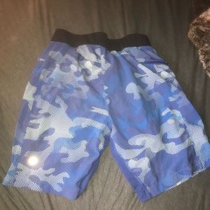 Men’s lulu shorts